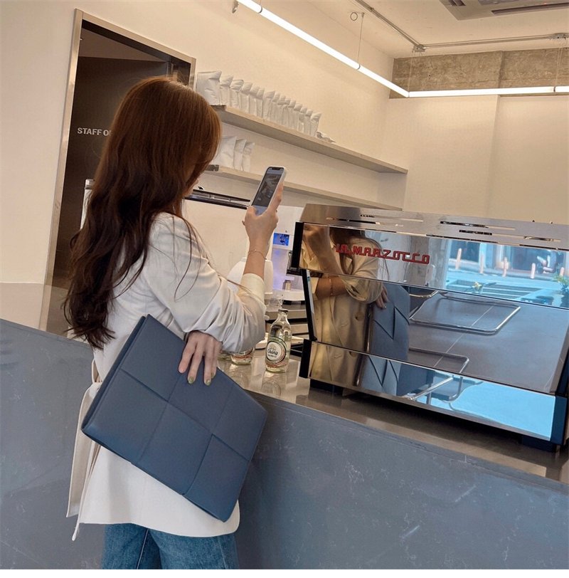 보테가 베네타 아르코 도큐먼트 케이스 “ 4 COLOR ”