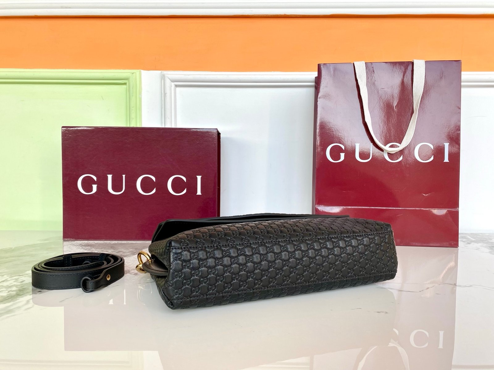 구찌 체인 미디움 숄더백