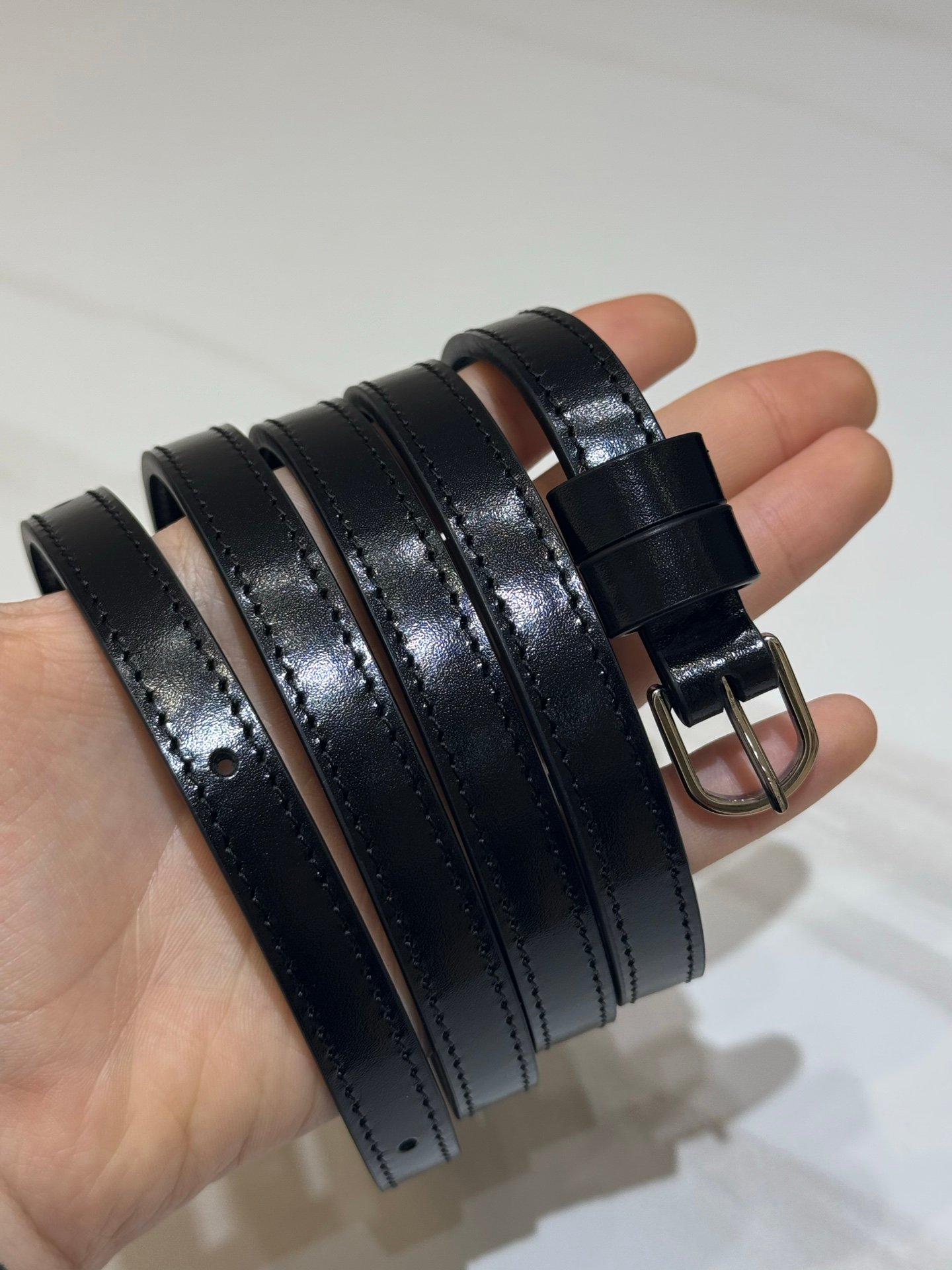 더로우 이스트 웨스트 소피아