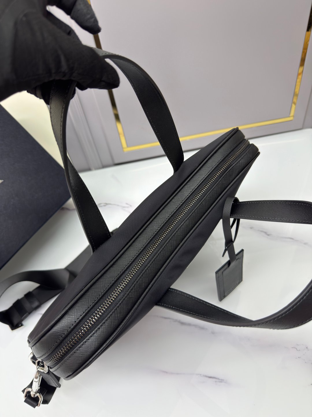 프라다 리나일론 사피아노 브리프 케이스