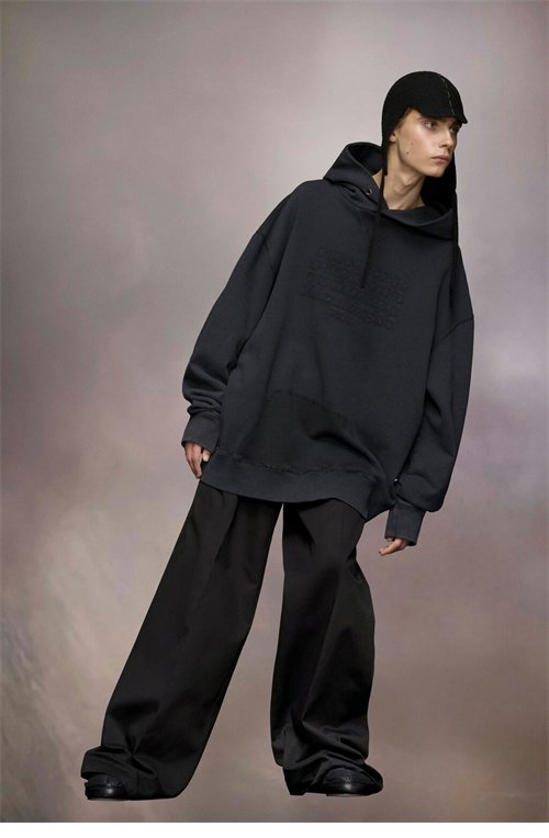 메종마르지엘라 MM6 넘버스 로고 후디