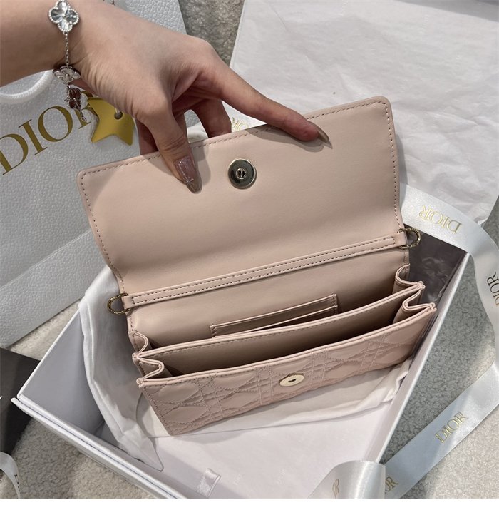 디올 미스 디올 미니 체인백 파우더 핑크 까나쥬