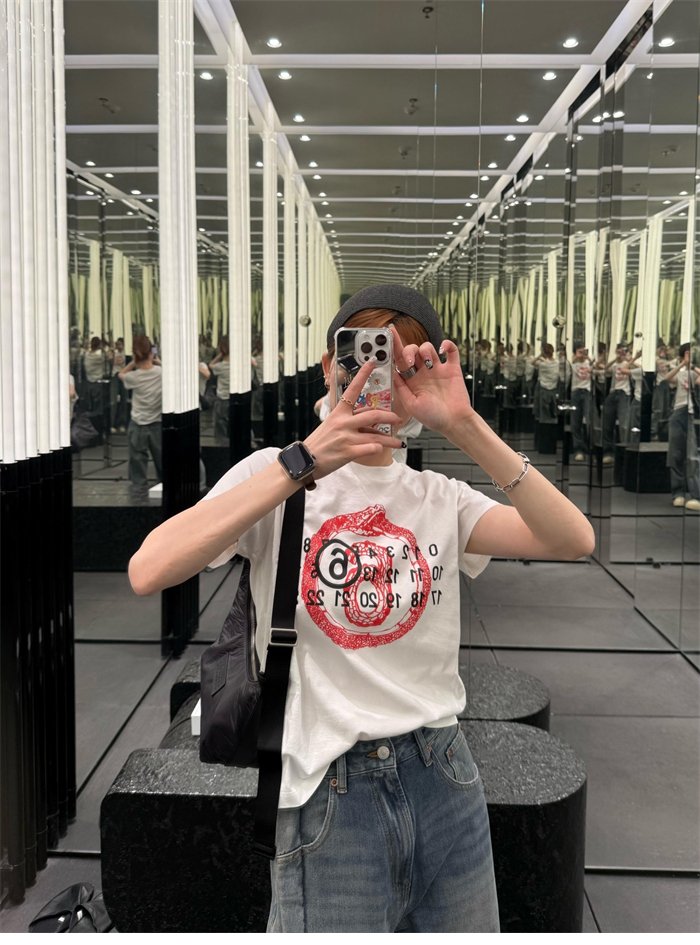 메종 마르지엘라 이어 오브 더 스네이크 반팔 티셔츠