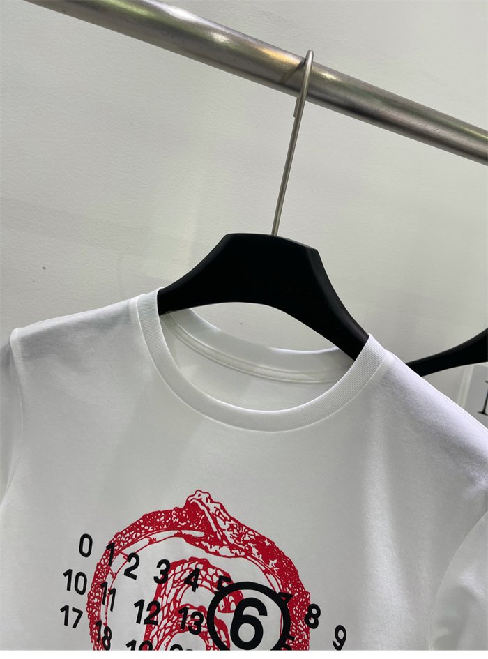 메종 마르지엘라 이어 오브 더 스네이크 반팔 티셔츠