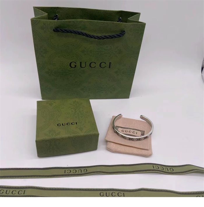 구찌 더블 G 실버 팔찌