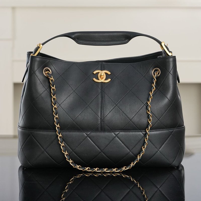 샤넬 카프스킨 골드메탈 25백