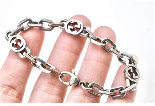 구찌 스털링 인터로킹 G 실버 팔찌