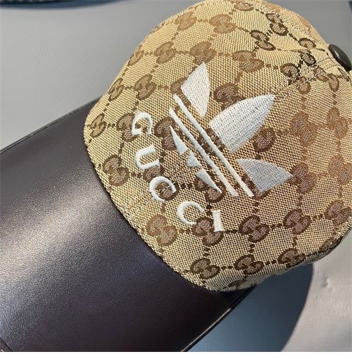 아디다스x구찌 로고 볼캡