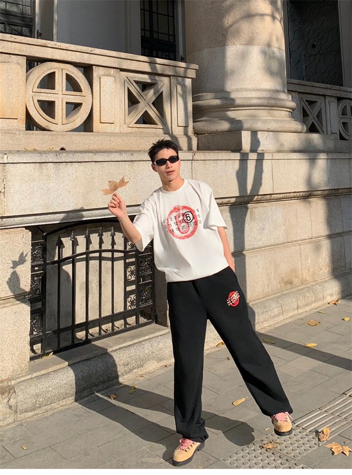 메종 마르지엘라 이어 오브 더 스네이크 스웨트팬츠