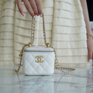샤넬 베니티 미니백