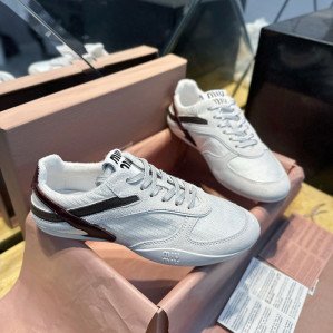 미우미우 김나지움 기능성 소재 스니커즈 화이트/버건디