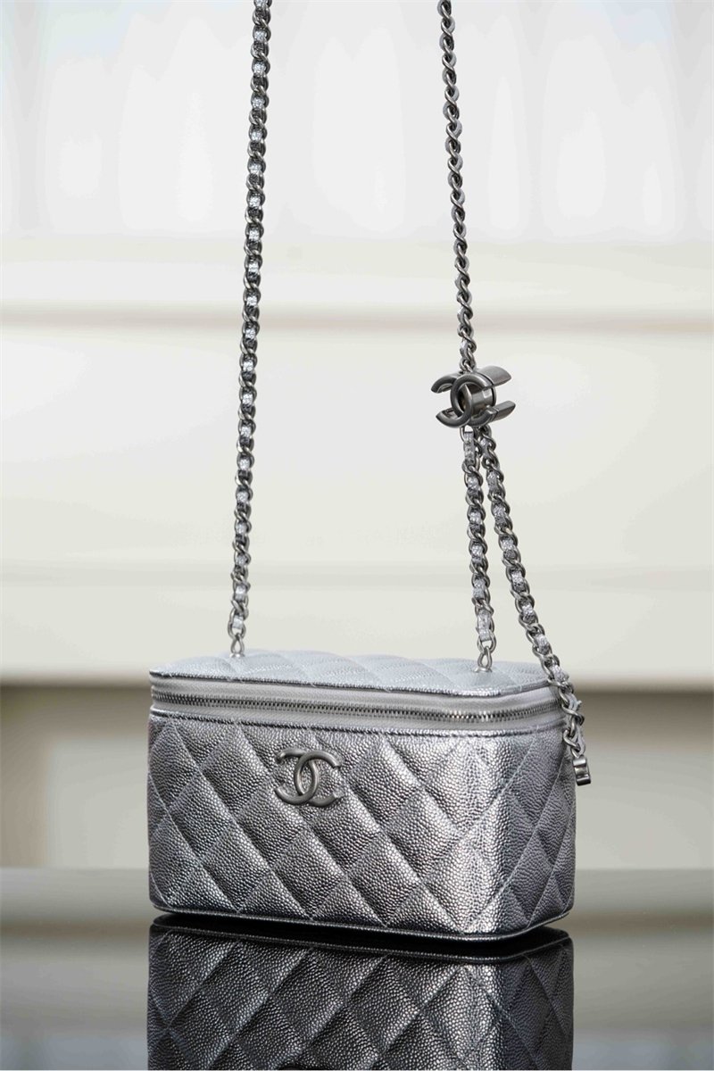 샤넬 25B 스몰 베니티 체인백 실버