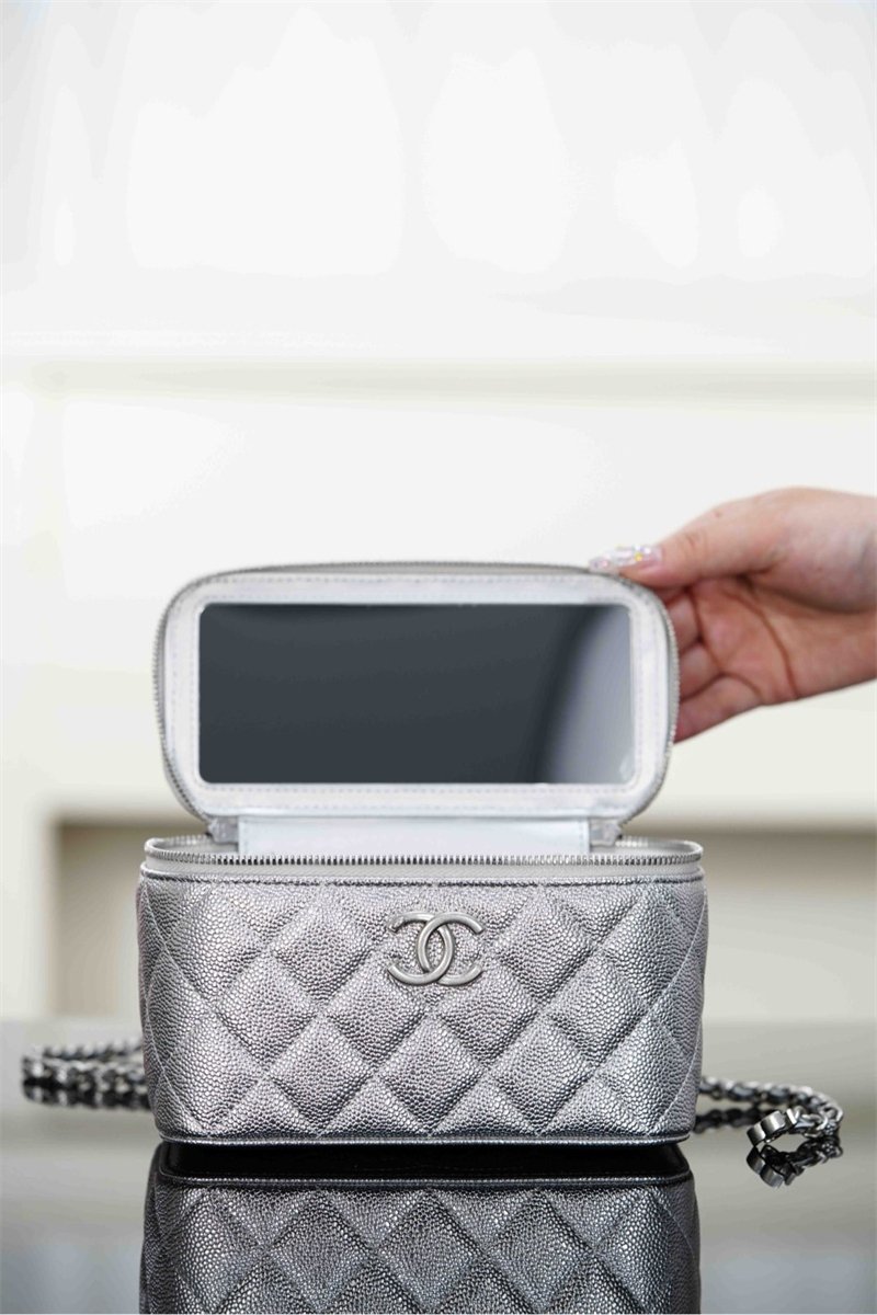 샤넬 25B 스몰 베니티 체인백 실버