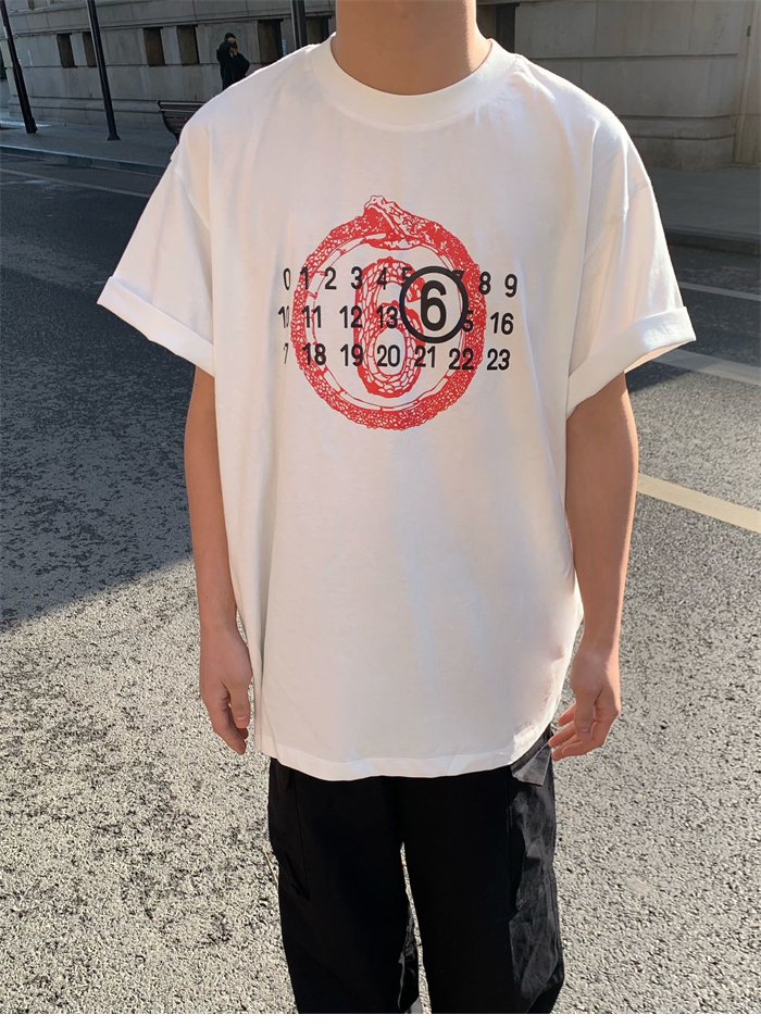 메종 마르지엘라 이어 오브 더 스네이크 반팔 티셔츠