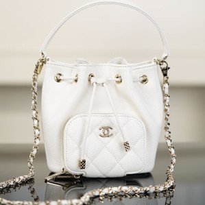 샤넬 25B 클러치 체인 미니백 그레인드 샤이니 카프스킨 골드 메탈