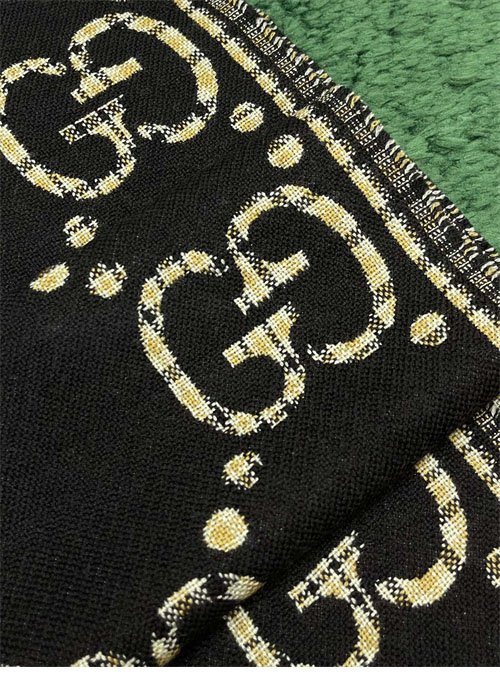 구찌 체크 GG 울 스카프