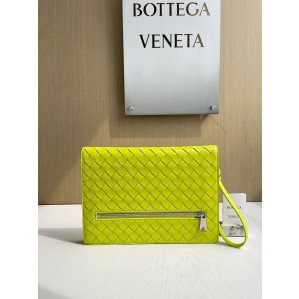 보테가 베네타 Intrecciato Document Case With Wristlet