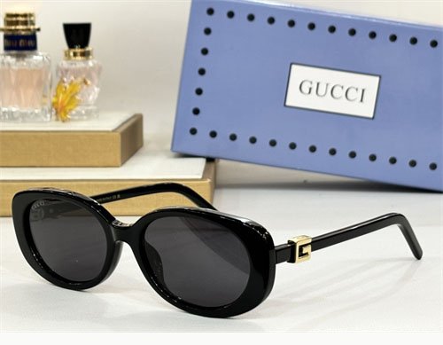 구찌 스페셜 핏 타원형 선글라스 GGGG1684S
