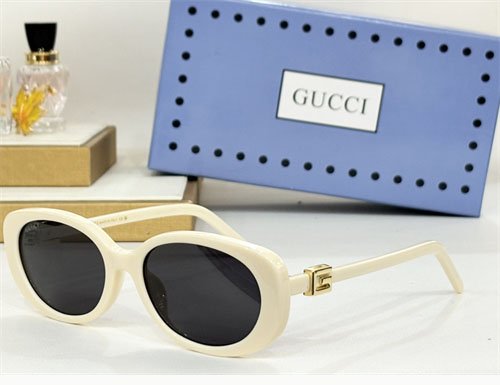 구찌 스페셜 핏 타원형 선글라스 GGGG1684S