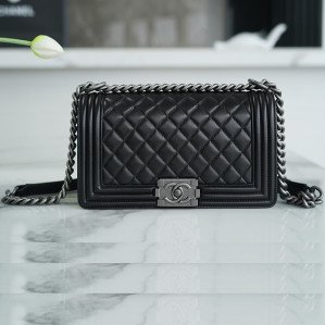 샤넬 보이백 미디엄