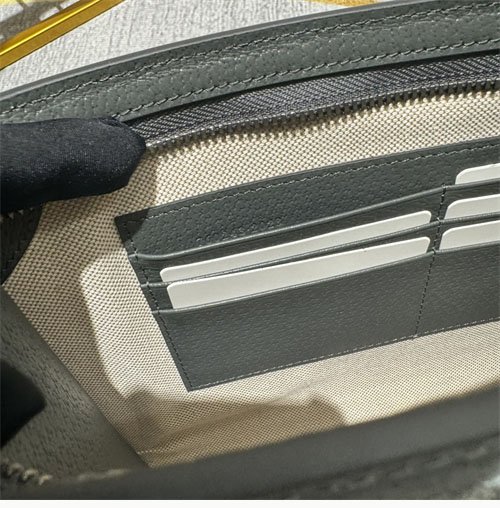 구찌 GG 수프림 캔버스 파우치 클러치백 760243