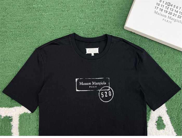메종 마르지엘라 520 로고 반팔 티셔츠