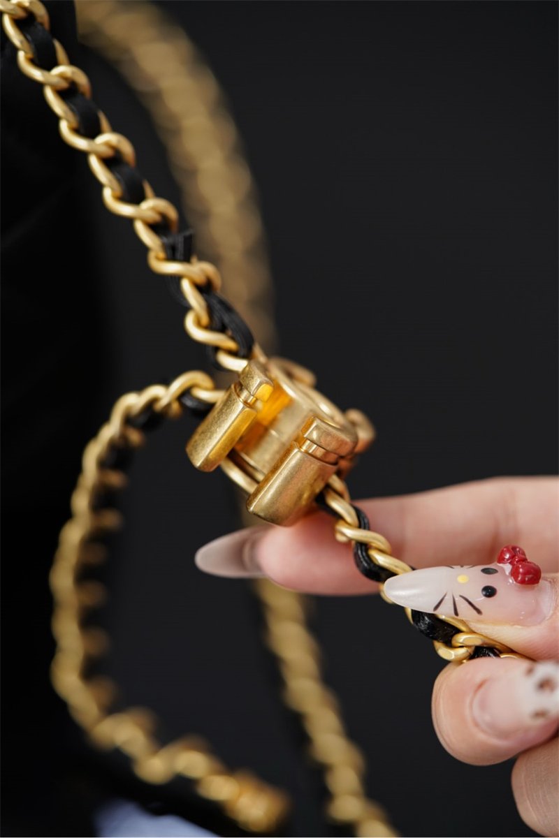 샤넬 25B CC로고 클래식 플랩 라지 백