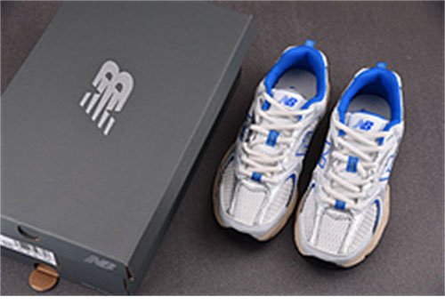 뉴발란스 530 스니커즈 흰파