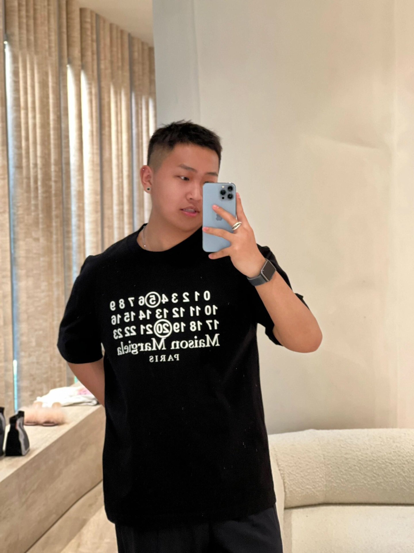 마르지엘라 MM6 시그니처 520 숫자 반팔 티셔츠 “2COLOR”