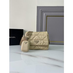 프라다 리나일론 패딩 숄더백