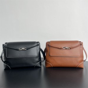 보테가 베네타 안디아모 메신저백 “ 2 COLOR ”