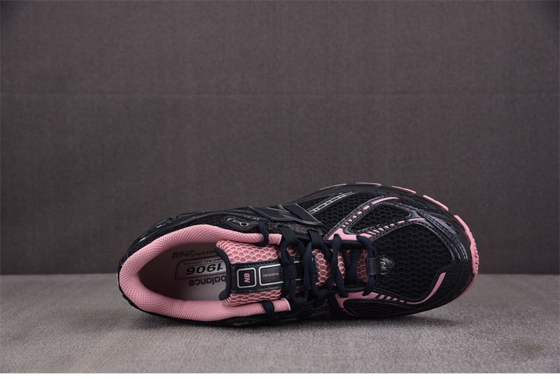 뉴발란스 1906R 이클립스 핑크 태피 U1906RCU