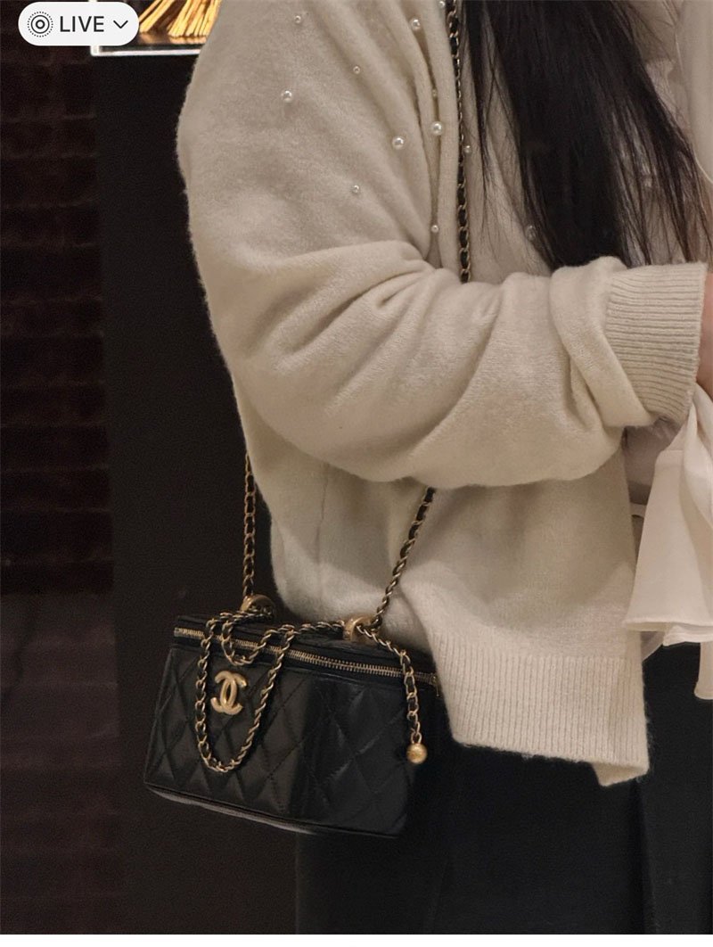 샤넬 베니티 케이스 체인백 블랙