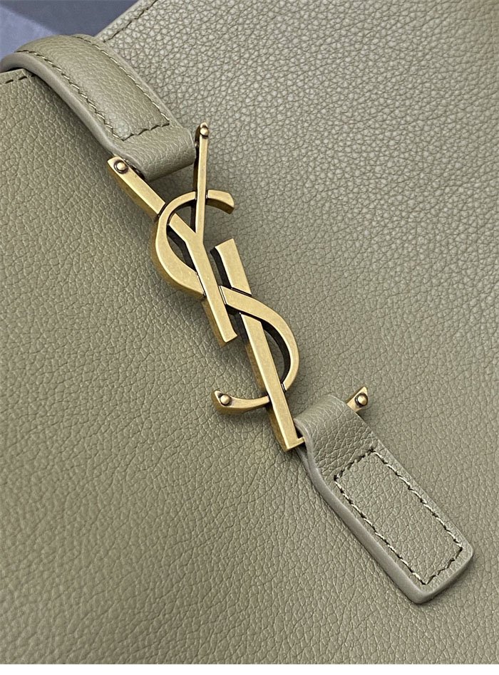 생로랑 LE5À7 호보백 713938