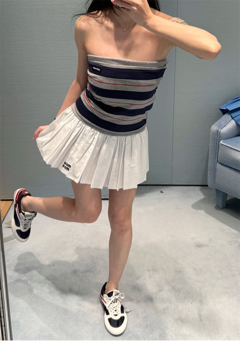 미우미우 김나지움 기능성 스웨이드 스니커즈 블루/버건디