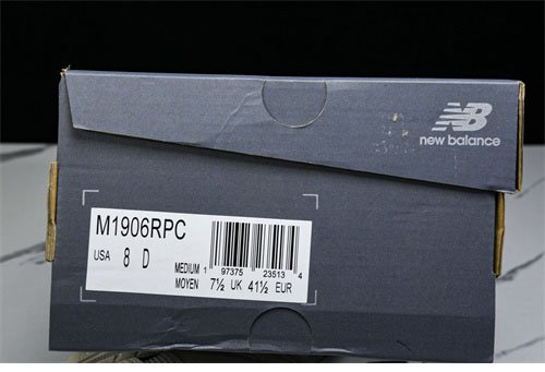 뉴발란스 1906R 폴카 도트 스니커즈 M1906RPC